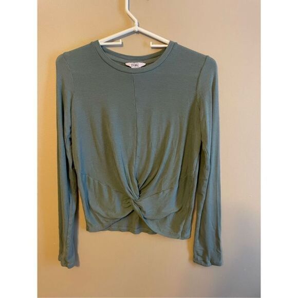 Athleta Girls Shirt (XL) - Picture 1 of 4
